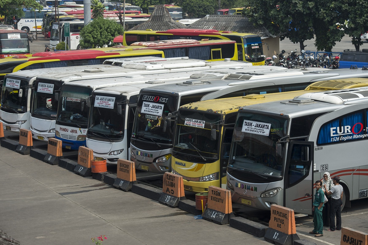 Penyetopan Operasi Bus AKAP Dibatalkan Luhut, Ini Kata Anies